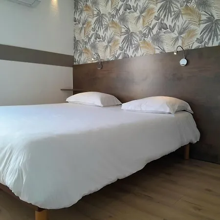 Отель Fasthotel Нарбонна